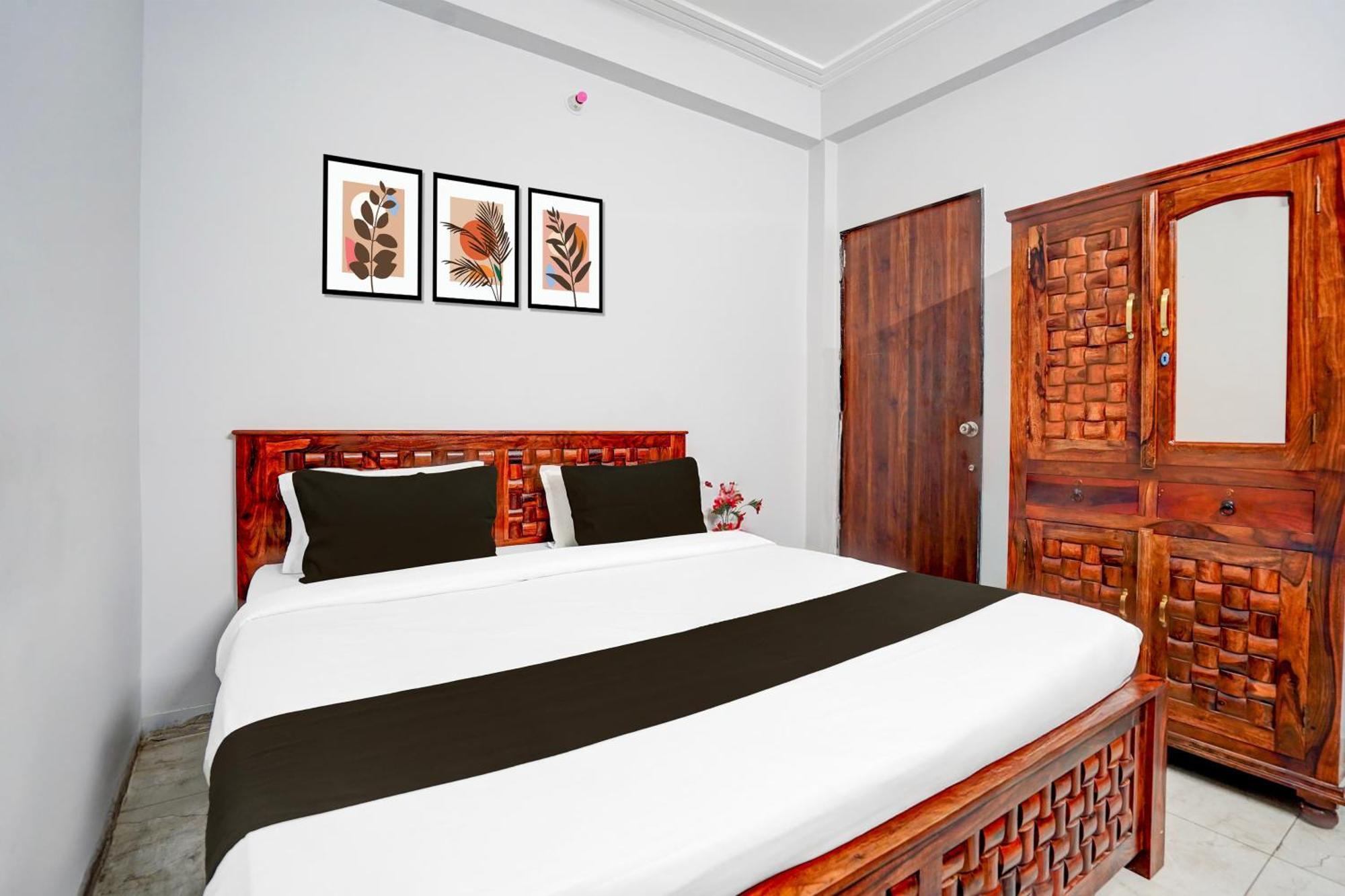 Hotel O Shree Gurukripa Khatu Bagian luar foto